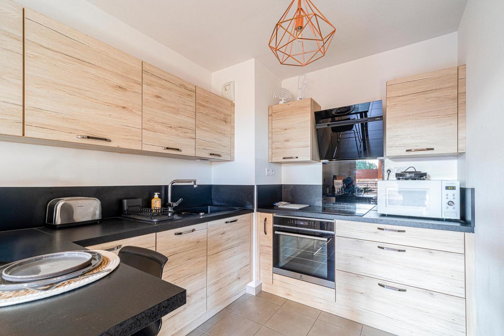 Appartement Charmant Au Porte De Montpellier Saint-Jean-de-Védas Buitenkant foto